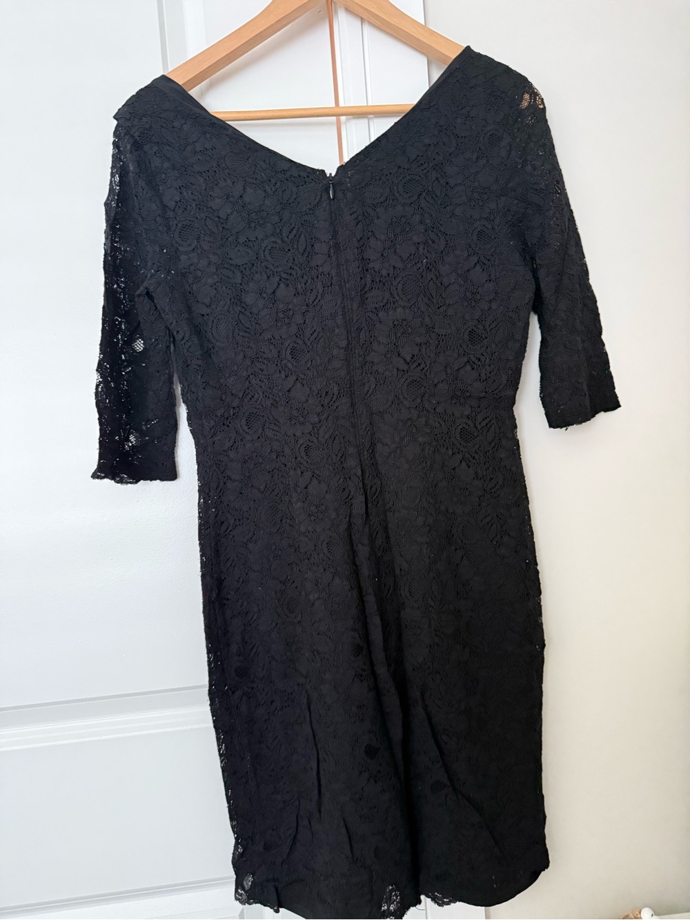 Banana Republic Classic Black Lace Sheath Dress - Elegant Women's Evening Dress-